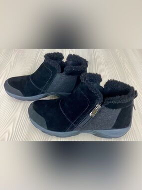 Easy Spirit Embark Black Side Zip Faux Fur Winter Boots Womens Size 7.5 W Wide